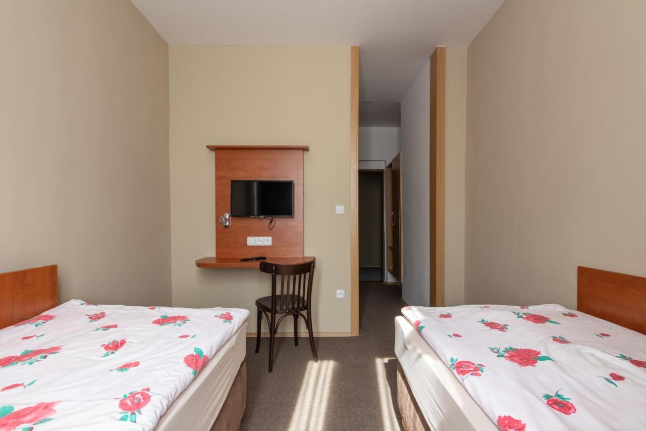 Hotel Alfa Třebíč Esterno foto