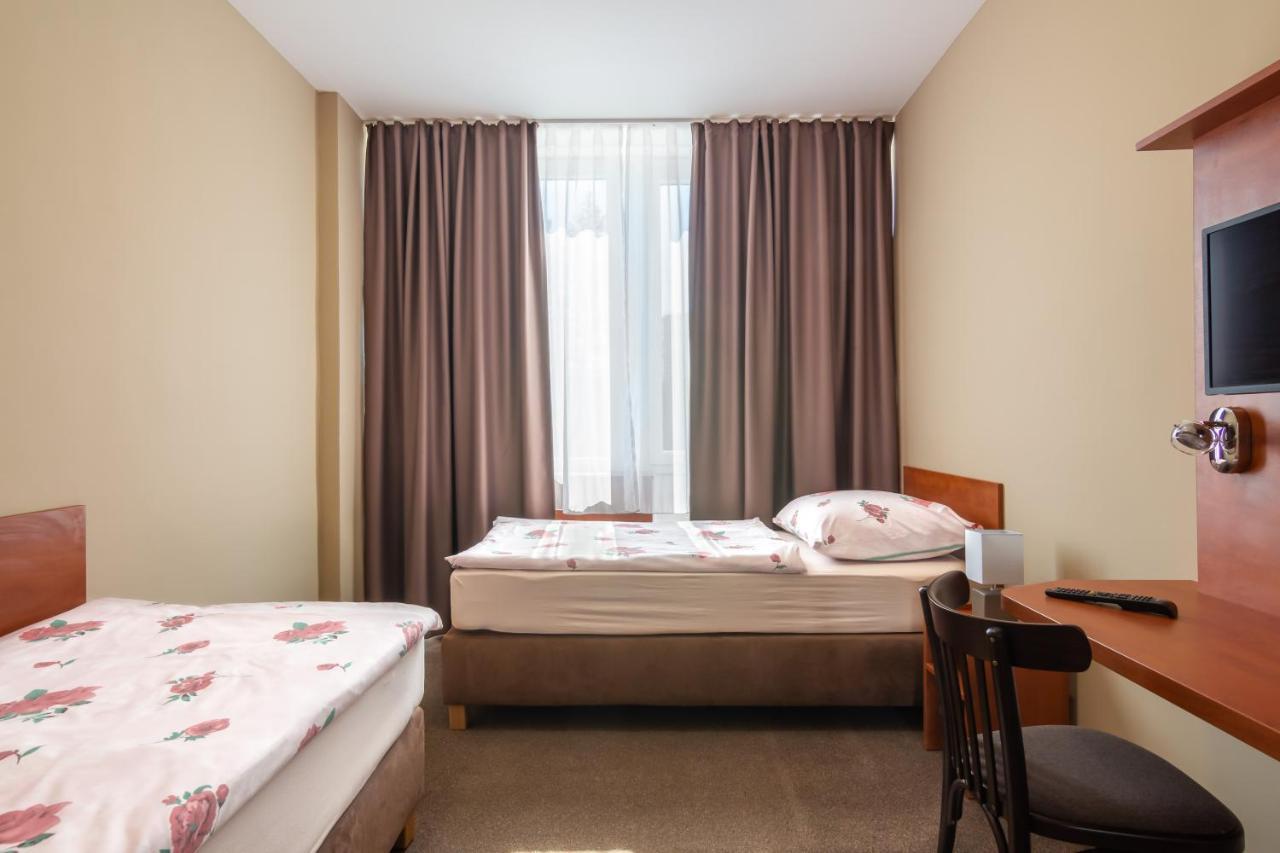 Hotel Alfa Třebíč Esterno foto