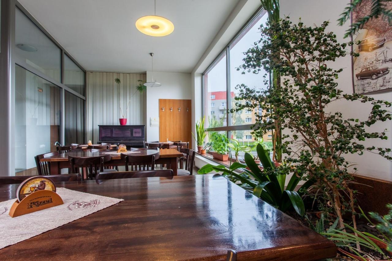 Hotel Alfa Třebíč Esterno foto